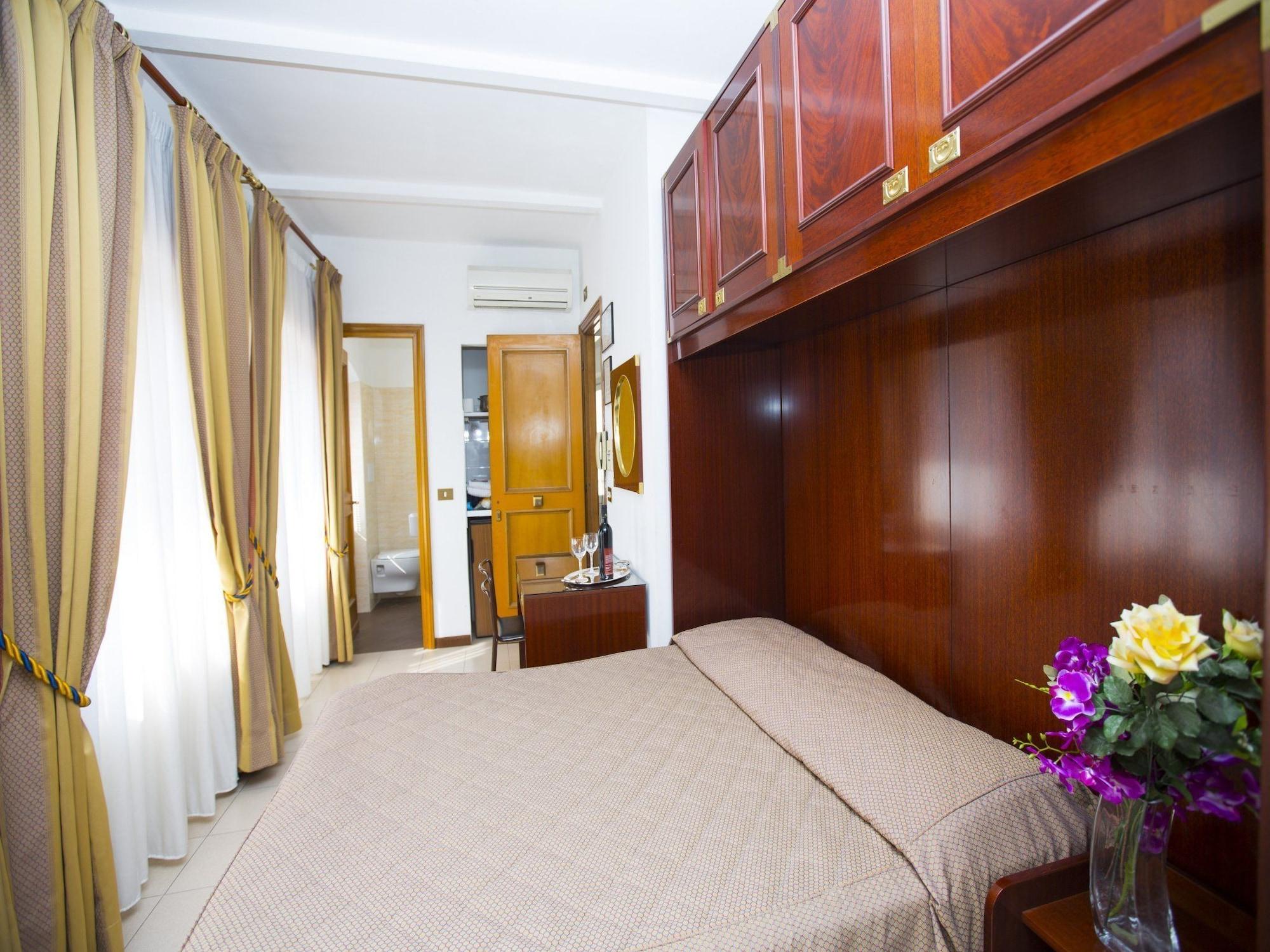 Hotel Residence Villa Tassoni Ρώμη Εξωτερικό φωτογραφία